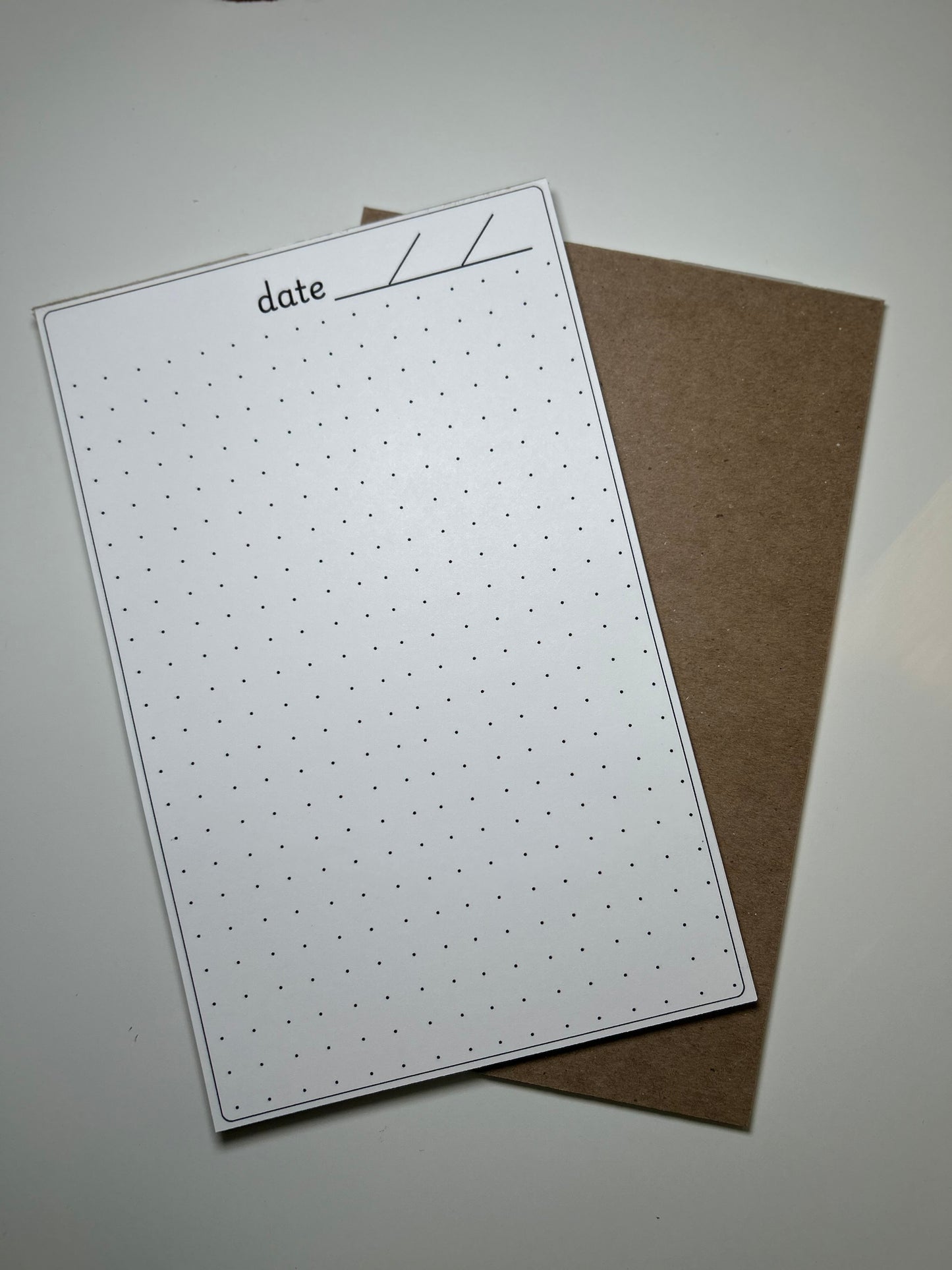 Dotted notepad w/border